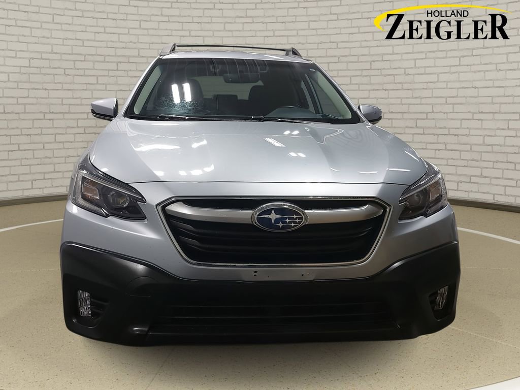 Used 2022 Subaru Outback Premium image 2