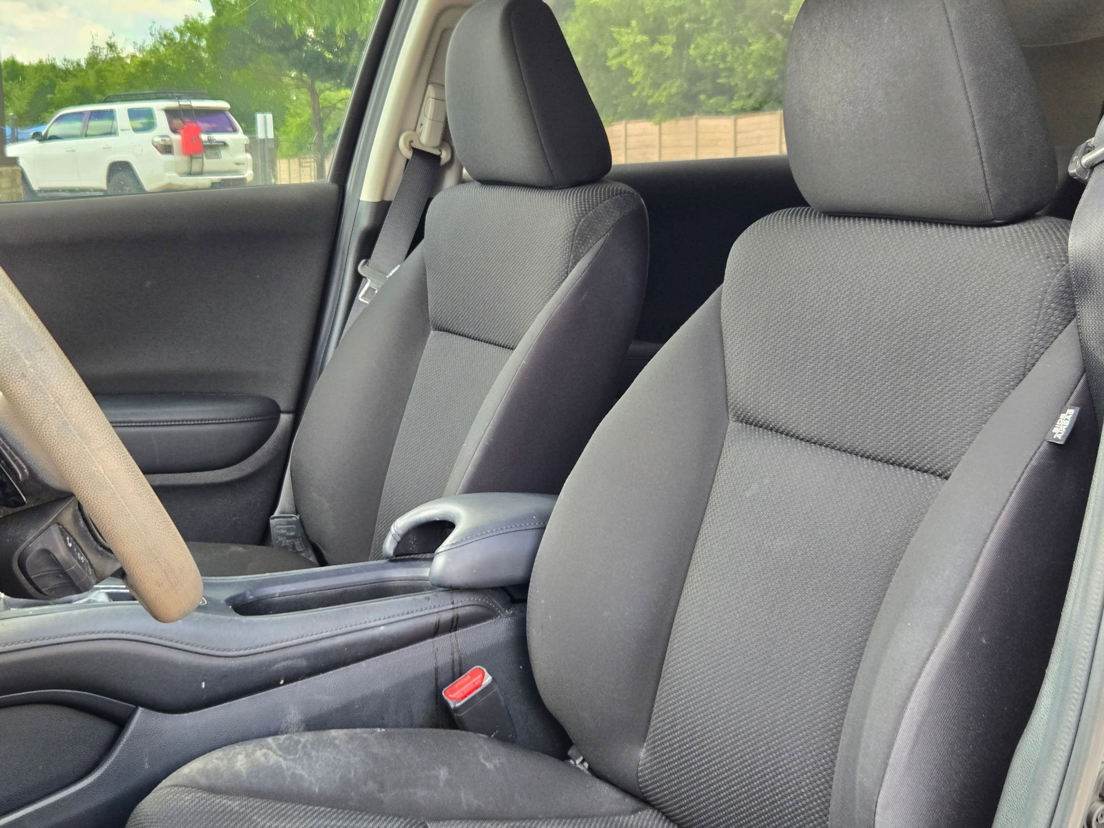 Used 2017 Honda HR-V EX image 13