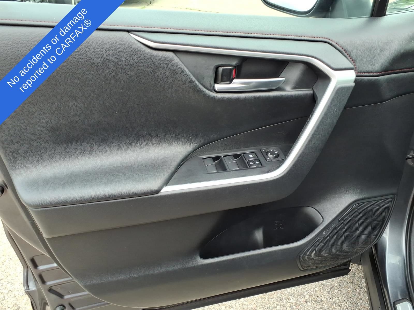 Used 2020 Toyota RAV4 TRD Off-Road AWD/4WD image 16