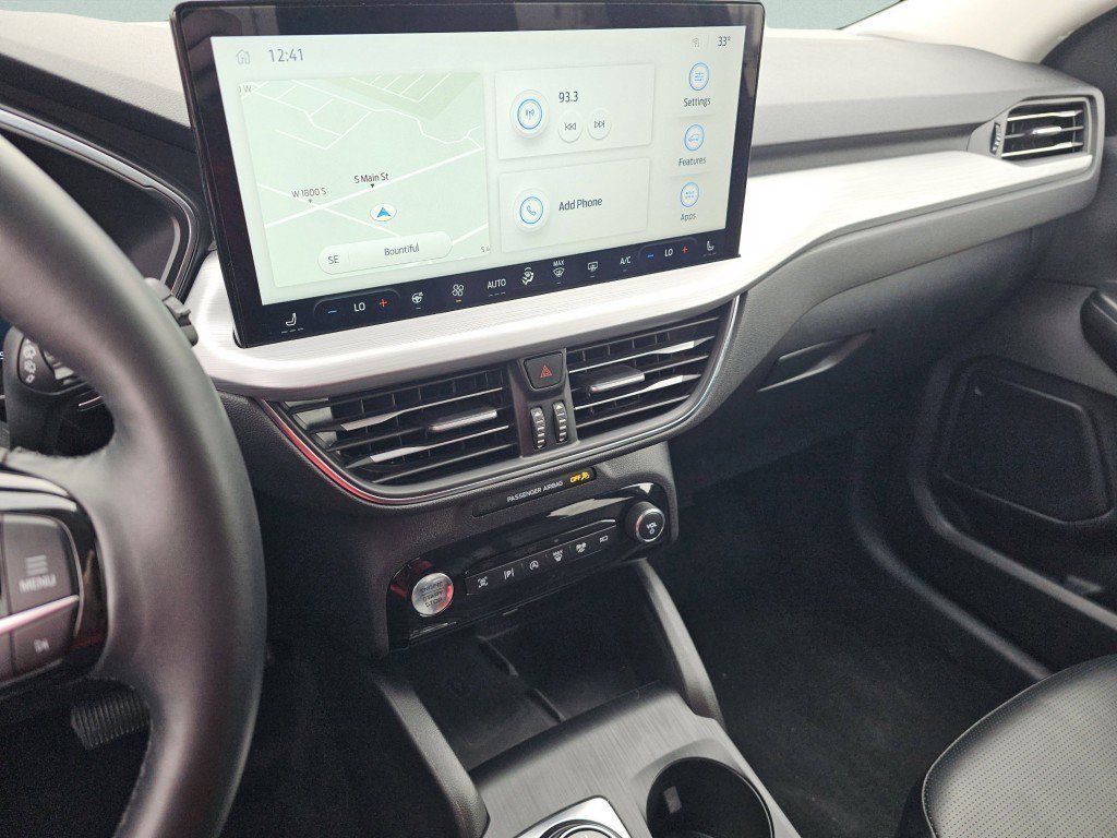 Used 2024 Ford Escape Platinum image 30