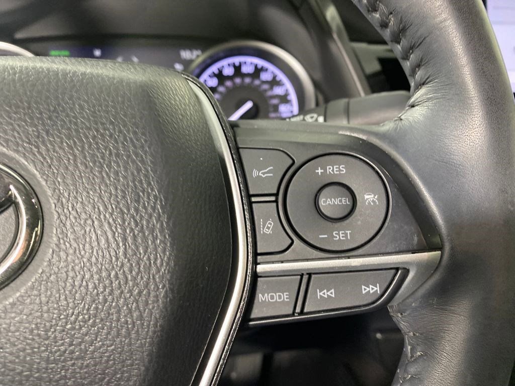 Used 2023 Toyota Camry XLE image 14