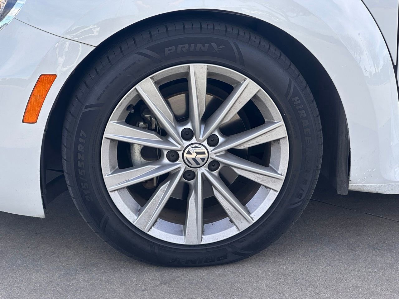 Used 2018 Volkswagen Beetle 2.0T SE image 9