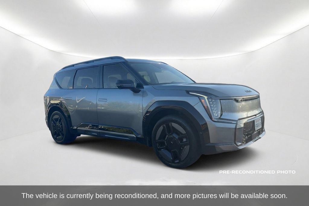 Used 2024 Kia EV9 GT-Line AWD/4WD image 3
