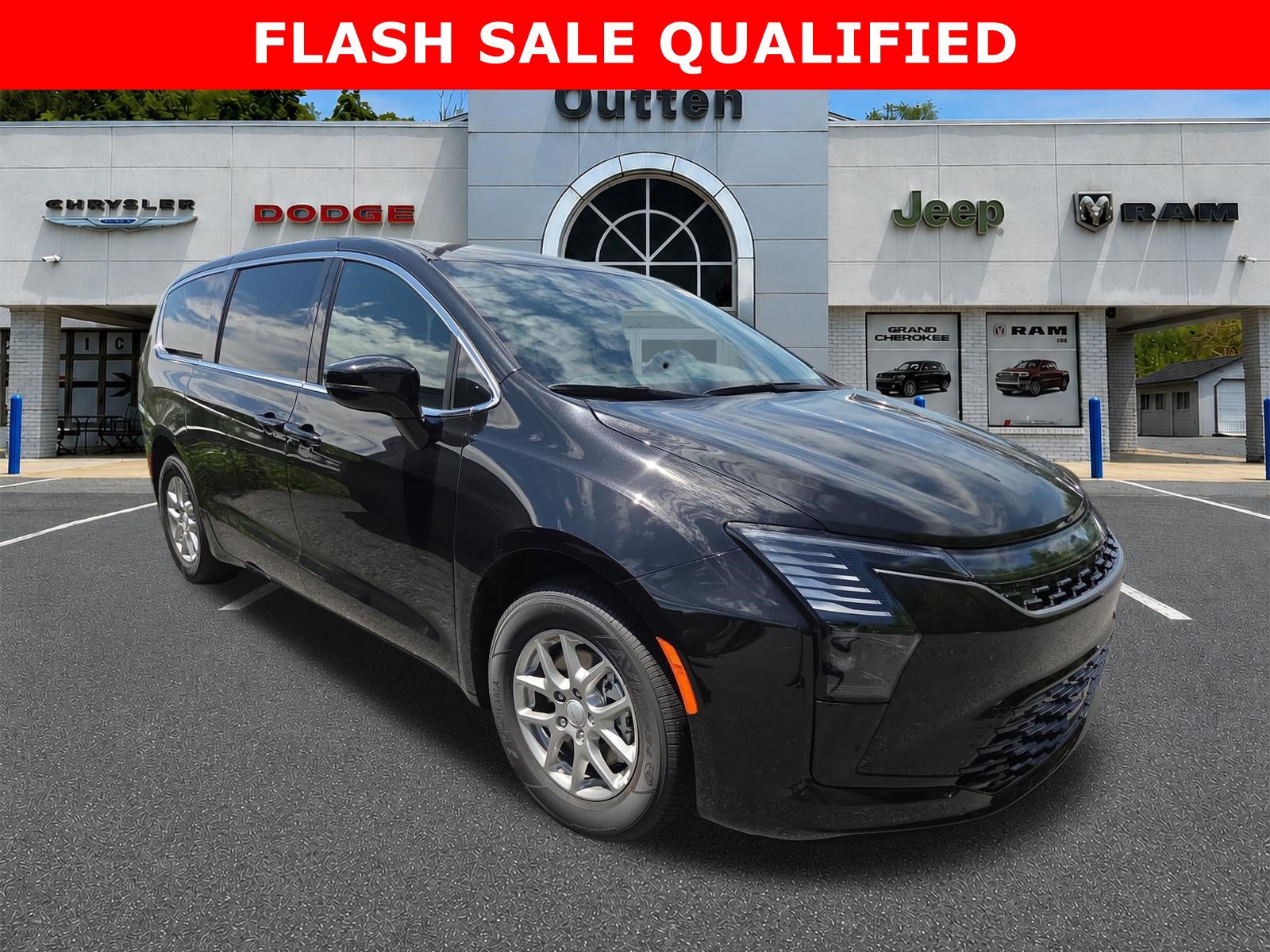 New 2027 Chrysler Pacifica Select