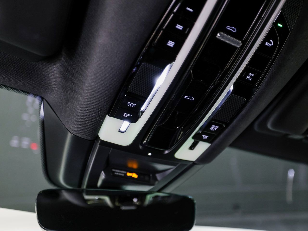 Certified 2020 Porsche Cayenne image 21