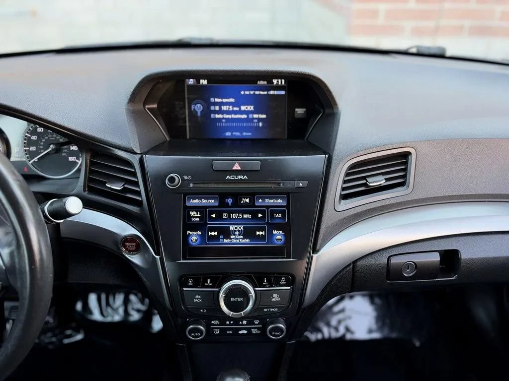 Used 2016 Acura ILX w/ Technology Plus Package FWD image 16