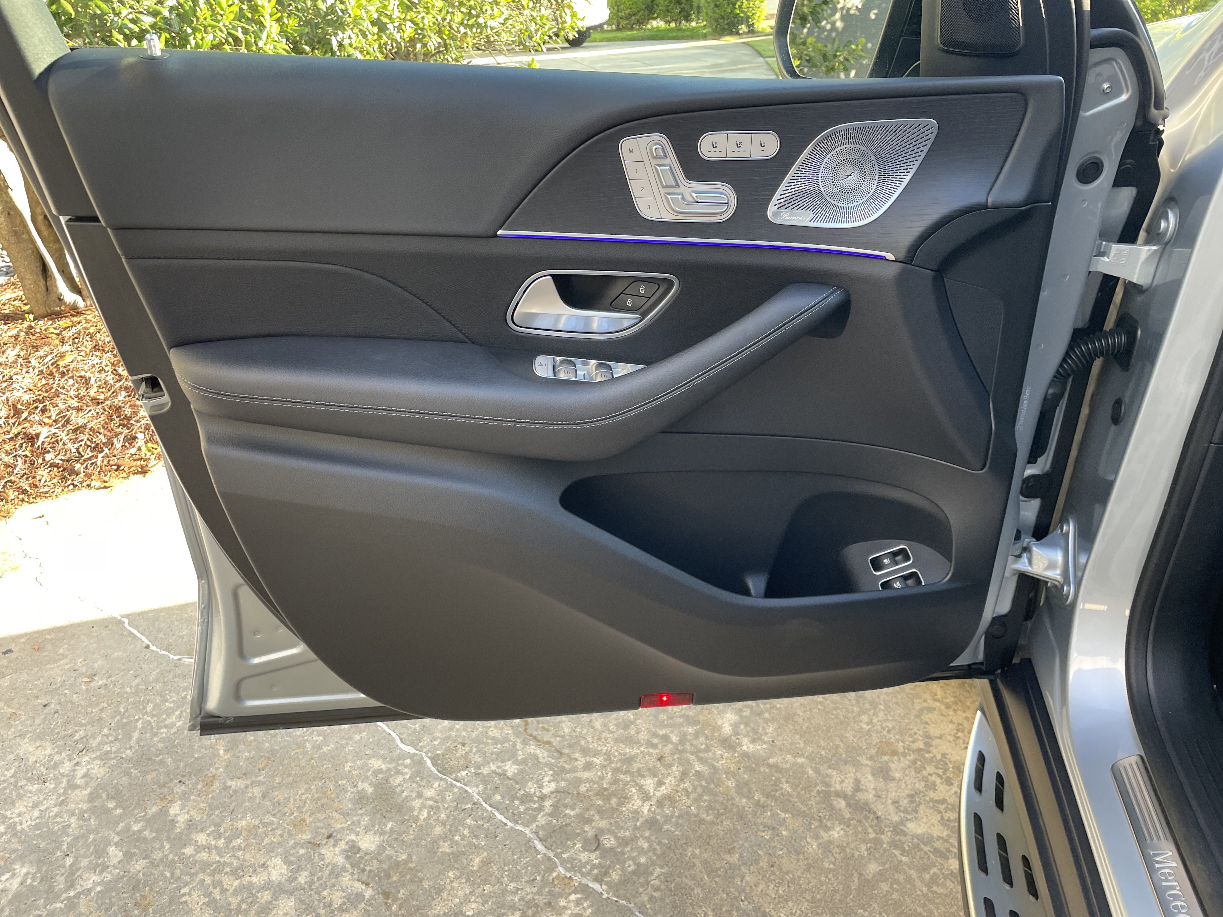 Certified 2025 Mercedes-Benz GLE 450e 4MATIC image 16