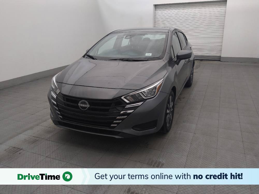 Used 2024 Nissan Versa SV FWD image 1
