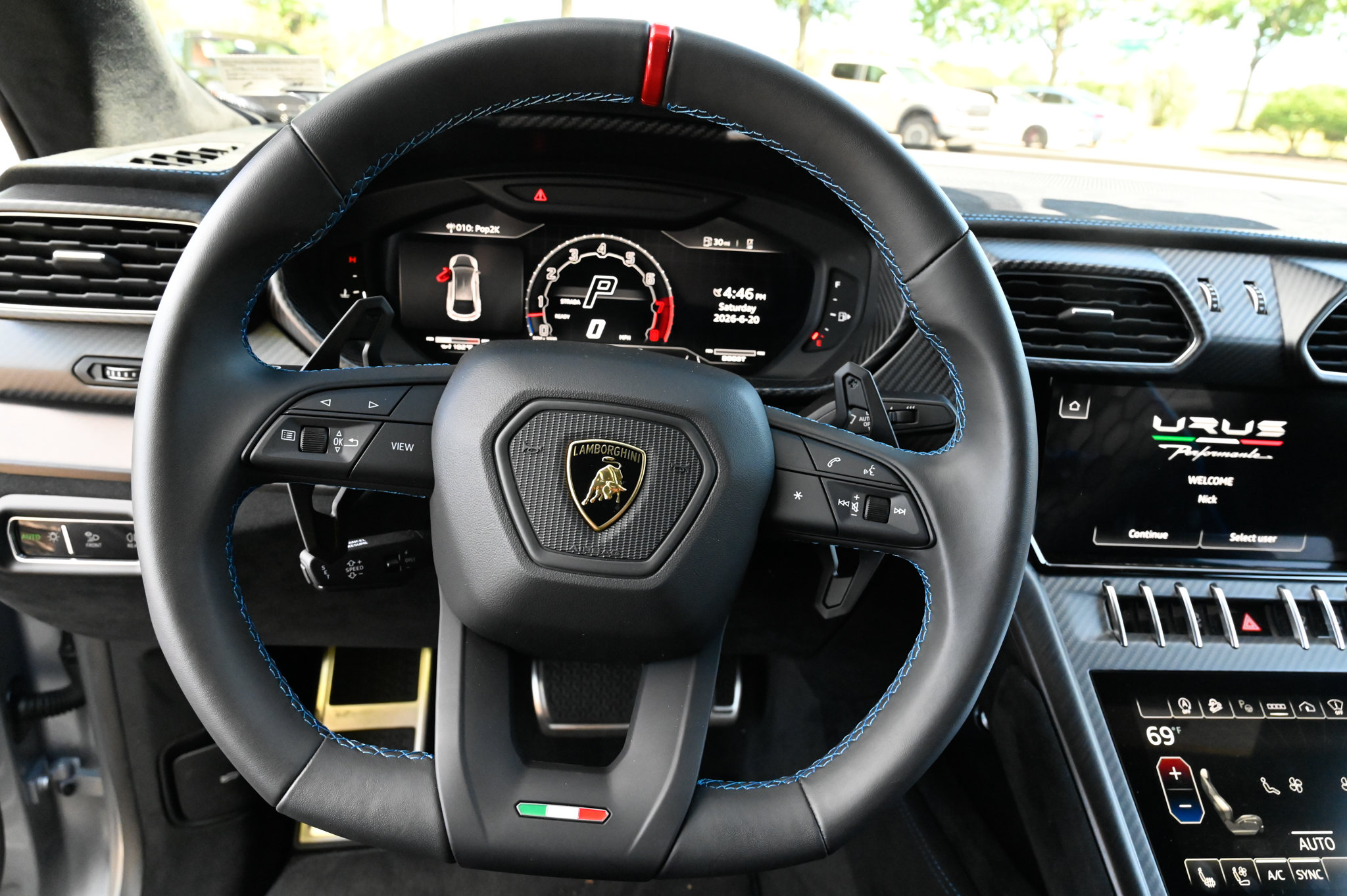 Used 2024 Lamborghini Urus Performante AWD/4WD image 25