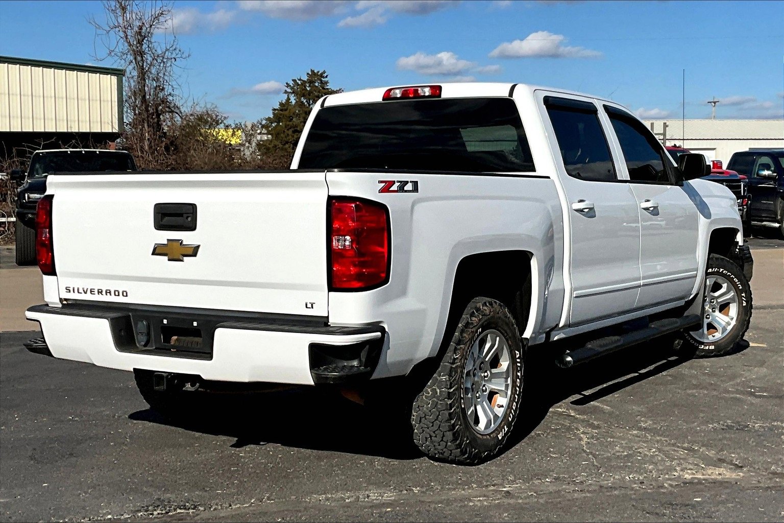 Used 2018 Chevrolet Silverado 1500 LT w/ Texas Edition image 2