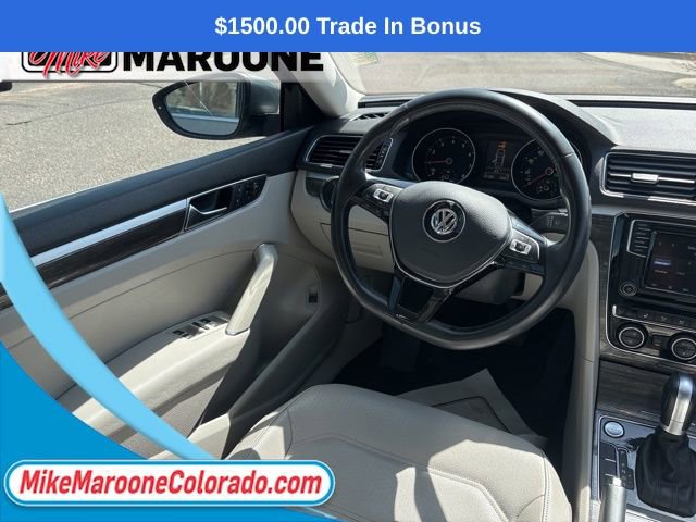 Used 2018 Volkswagen Passat 2.0T SE image 17