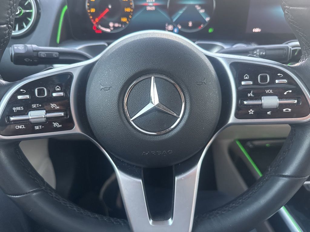 Used 2023 Mercedes-Benz GLB 250 image 18