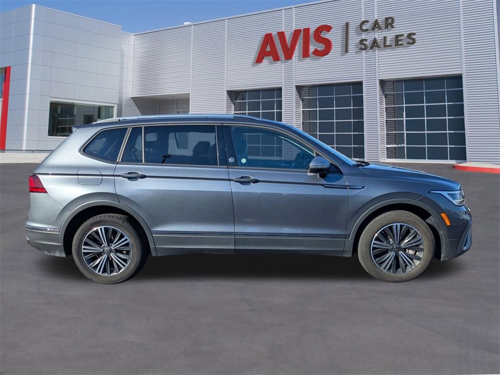 Used 2024 Volkswagen Tiguan SE image 7