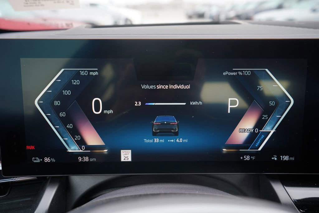 Used 2025 BMW i5 xDrive40 w/ Premium Package image 16