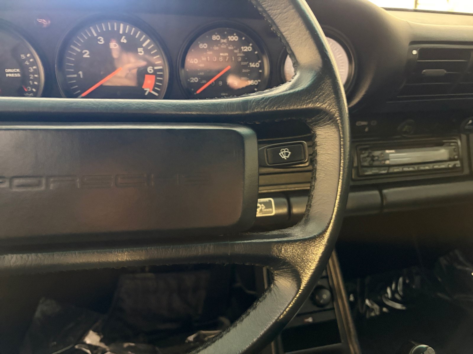Used 1987 Porsche 911 Carrera RWD image 38