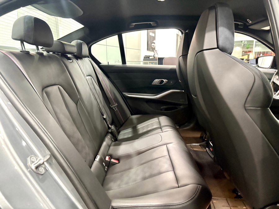 Used 2023 BMW M3 Competition w/ Executive Package image 19