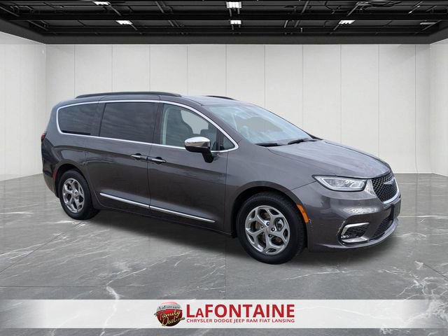 Certified 2023 Chrysler Pacifica Limited image 7