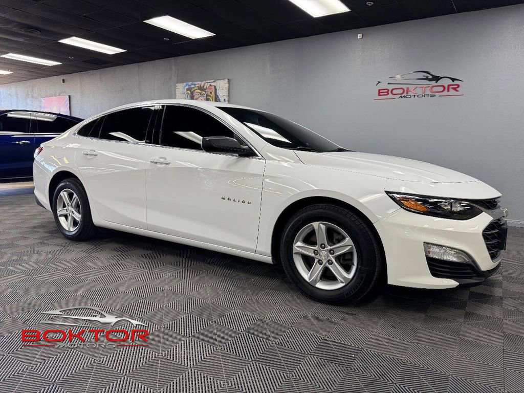 Used 2019 Chevrolet Malibu LS image 1