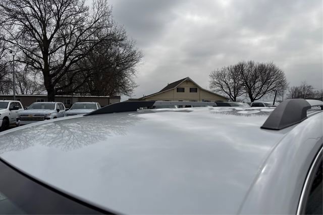 Used 2019 GMC Acadia SLE w/ Driver Alert Package I image 11