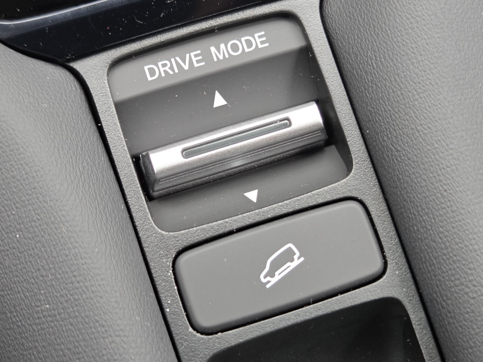 New 2027 Honda HR-V LX image 7
