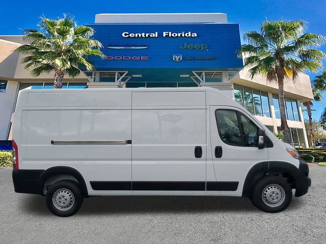 Used 2025 RAM ProMaster 2500 w/ Convenience Group image 4