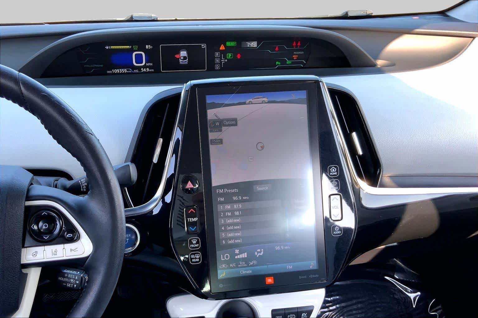 Used 2017 Toyota Prius Prime Advanced FWD image 7