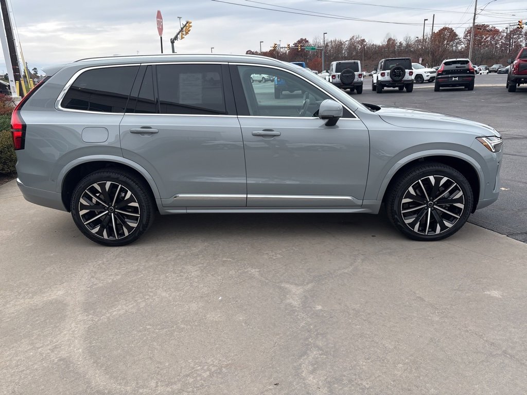 Certified 2025 Volvo XC90 B5 Plus image 4