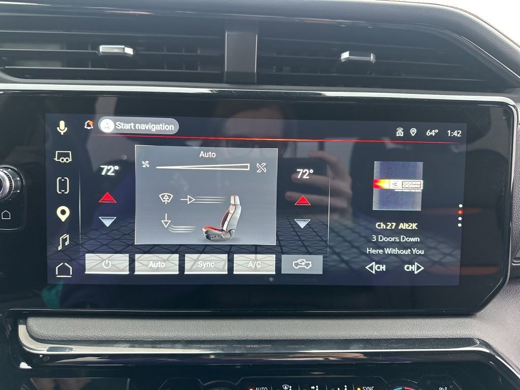 Used 2025 GMC Sierra 2500 AT4 w/ Technology Package image 40