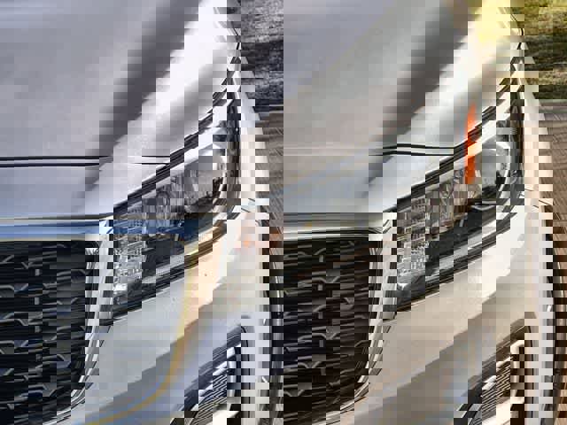 Used 2020 Kia Sedona LX image 24