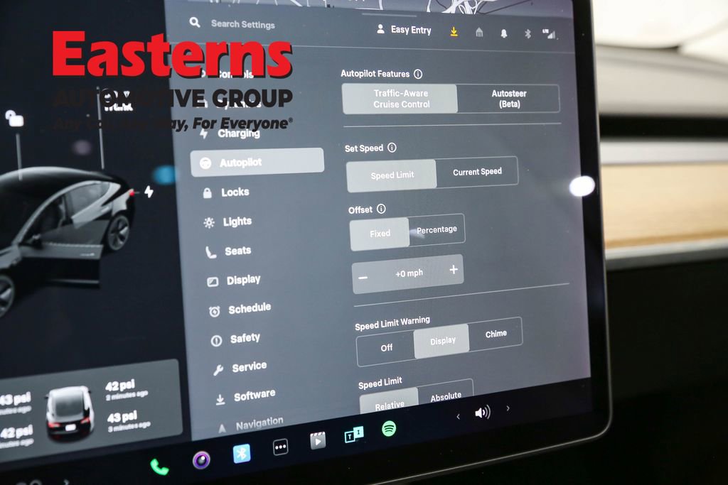 Used 2021 Tesla Model 3 Standard Range Plus image 17