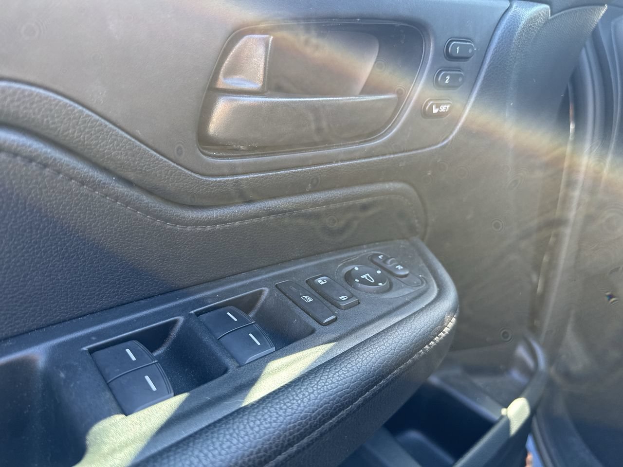 Used 2023 Honda Odyssey EX-L image 2
