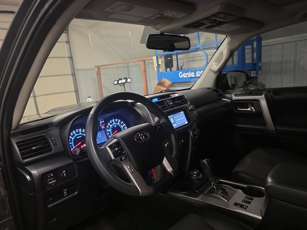 Used 2015 Toyota 4Runner SR5 Premium AWD/4WD image 27