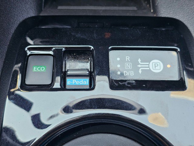 Certified 2024 Nissan Leaf SV Plus FWD image 38