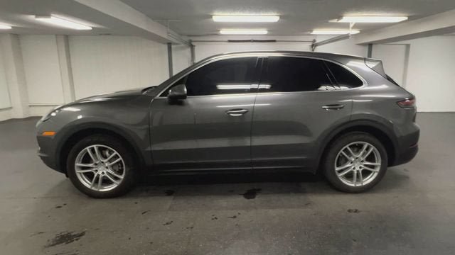 Used 2020 Porsche Cayenne AWD/4WD image 5