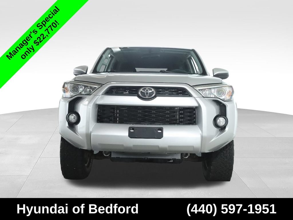 Used 2016 Toyota 4Runner SR5 AWD/4WD image 5