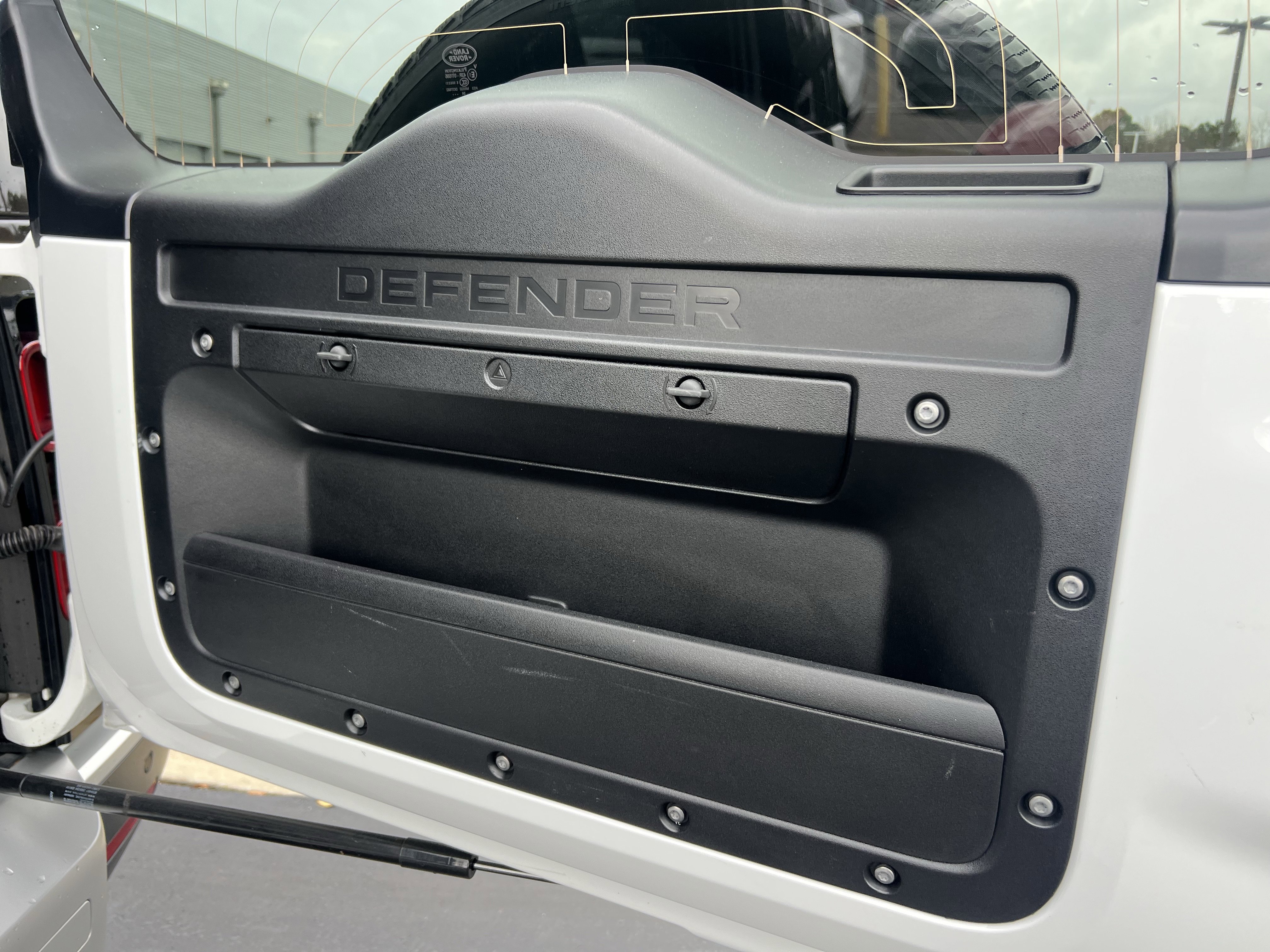 Certified 2025 Land Rover Defender 110 S image 37