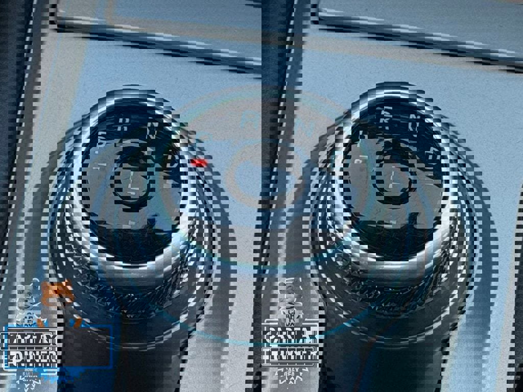 Used 2023 Ford Explorer XLT image 16