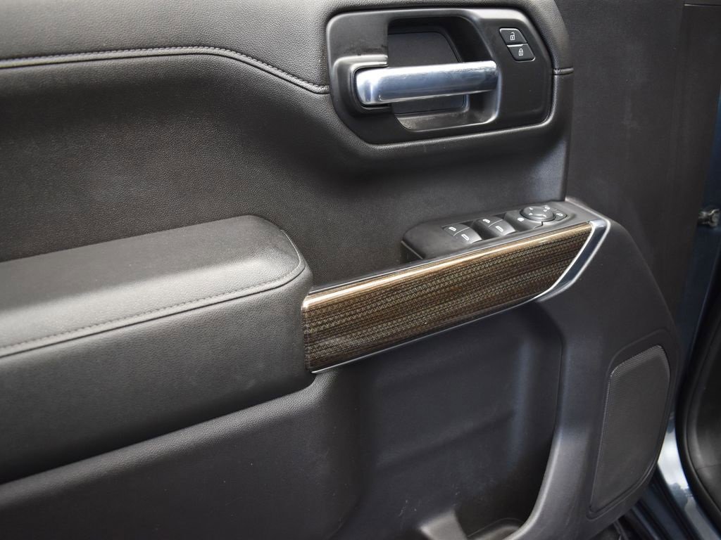 Used 2020 Chevrolet Silverado 1500 LT w/ Texas Edition image 11