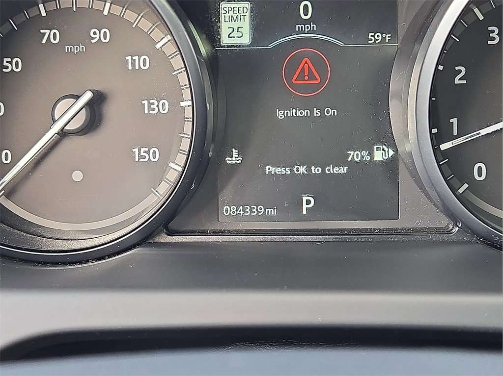 Used 2017 Land Rover Discovery Sport HSE image 22