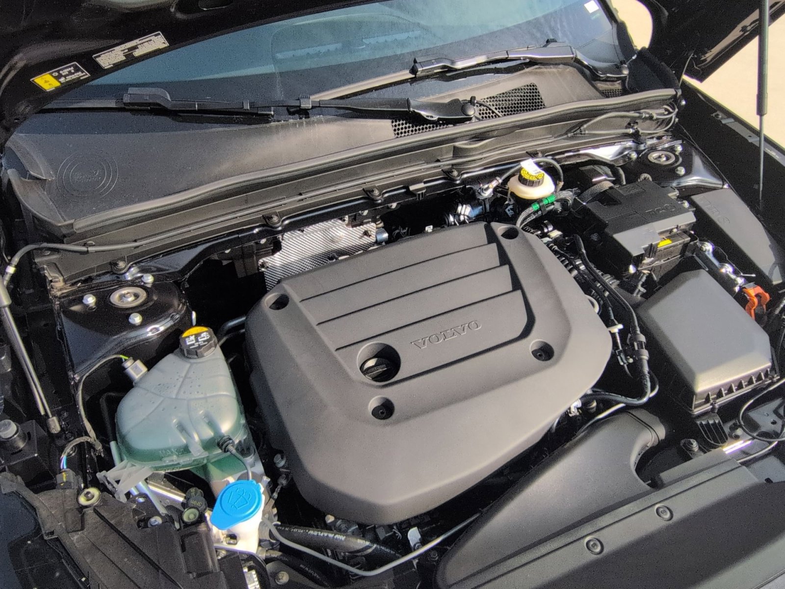 New 2026 Volvo XC40 B5 Ultra w/ Protection Package Premier image 28