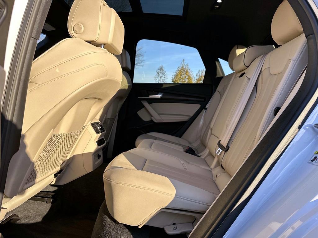 Used 2021 Audi Q5 2.0T Premium Plus w/ Premium Plus Package image 30