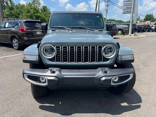 Used 2025 Jeep Wrangler Unlimited Sahara AWD/4WD image 33