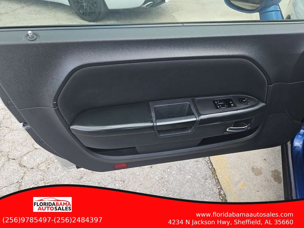 Used 2009 Dodge Challenger R/T RWD image 7