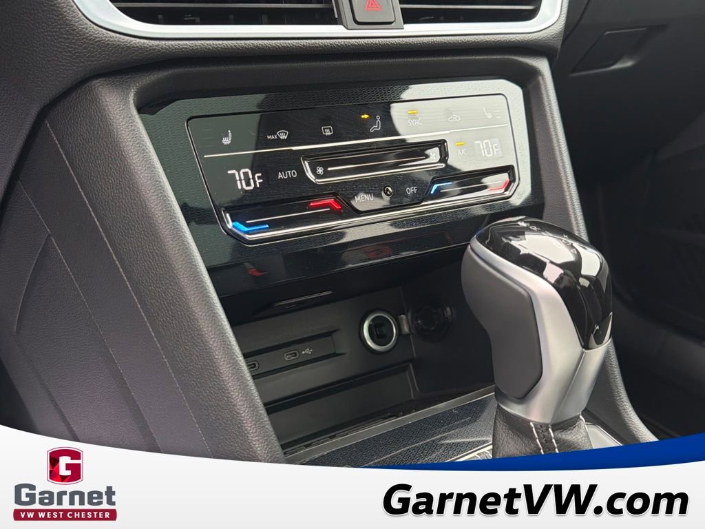 New 2026 Volkswagen Taos SE image 25