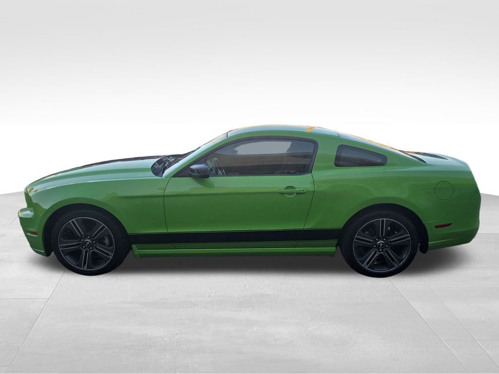 Used 2013 Ford Mustang Coupe w/ V6 Performance Pkg image 3