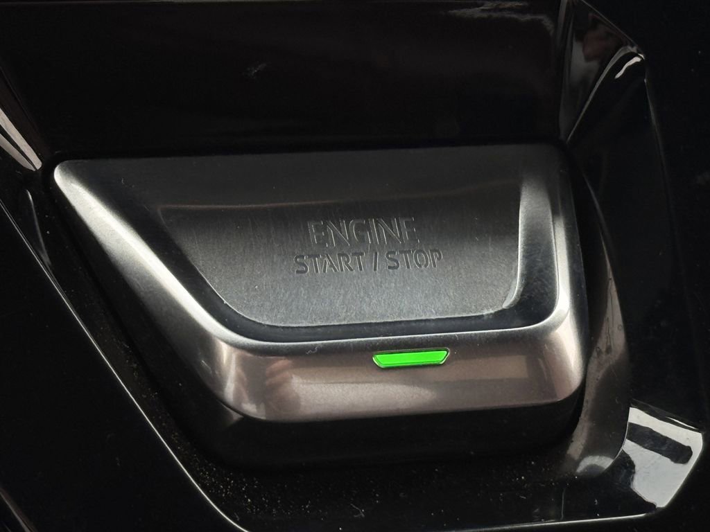 Used 2024 GMC Sierra 3500 Denali Ultimate image 22