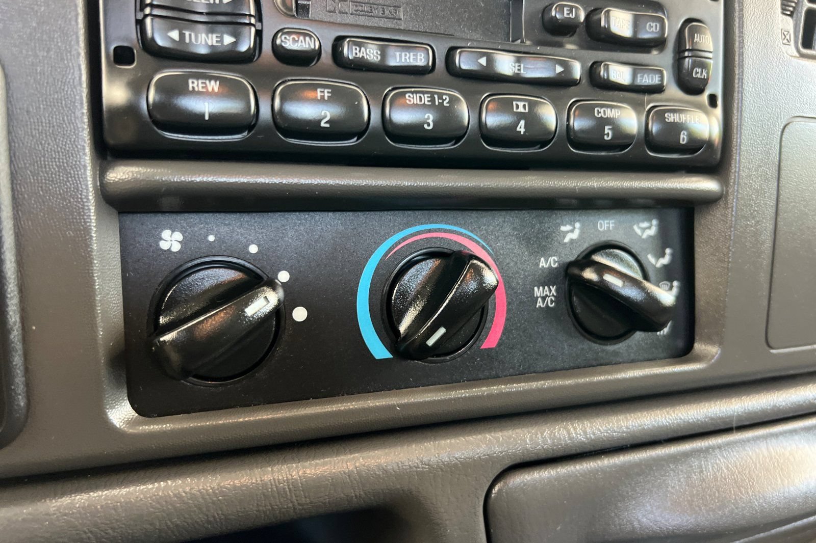 Used 2003 Ford F350 XL AWD/4WD image 25
