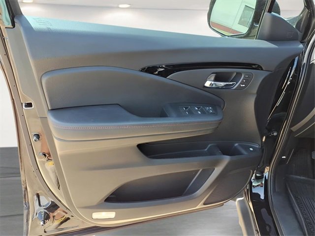 Used 2024 Honda Ridgeline Black Edition image 15