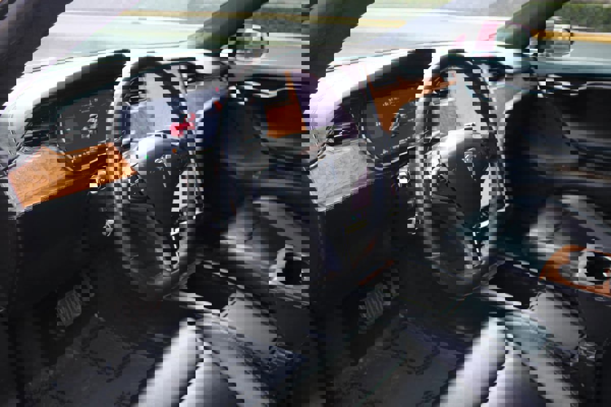 Used 2020 Tesla Model S Long Range Plus AWD/4WD image 13