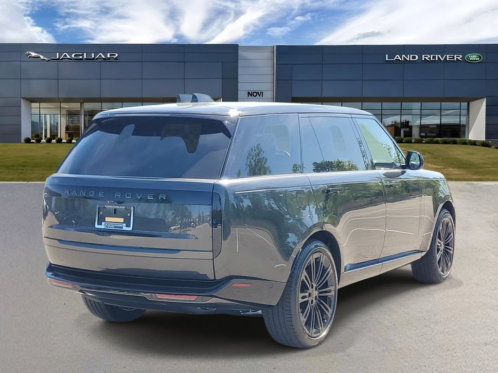 New 2026 Land Rover Range Rover Long Wheelbase SE AWD/4WD image 3